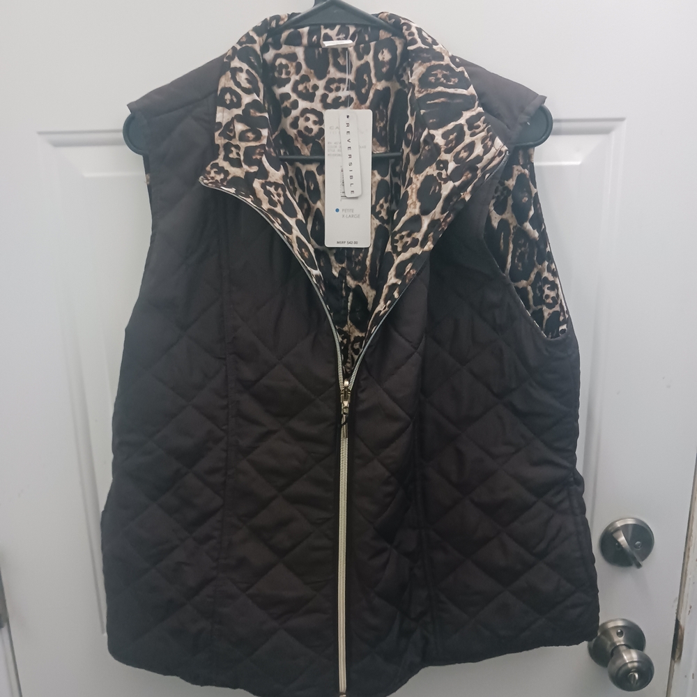 Quilted Black Vest with Leopard Print Lining